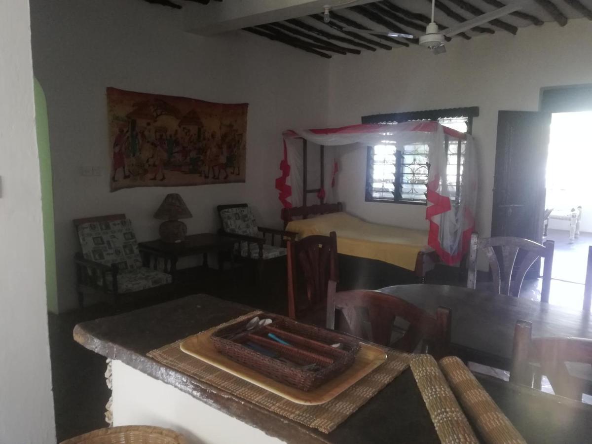 Chiky Villa 瓦塔穆 外观 照片